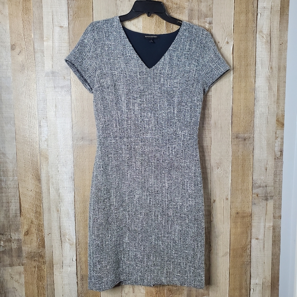 Banana Republic Tweed Short Sleeves Pullover Side Zip Gray Dress Size 4